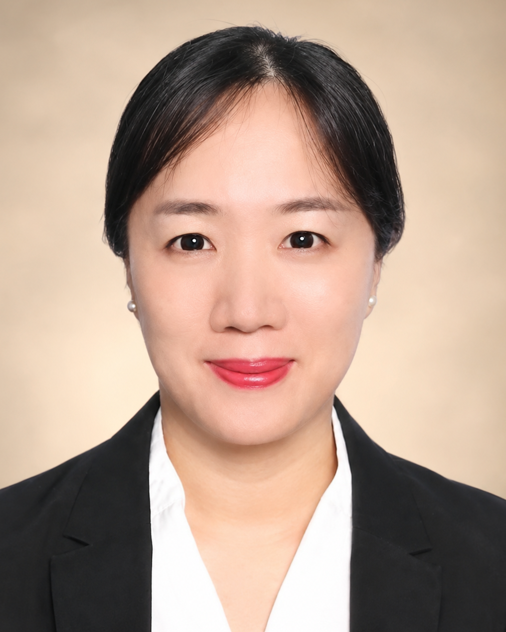����ϼ Huang Lixia